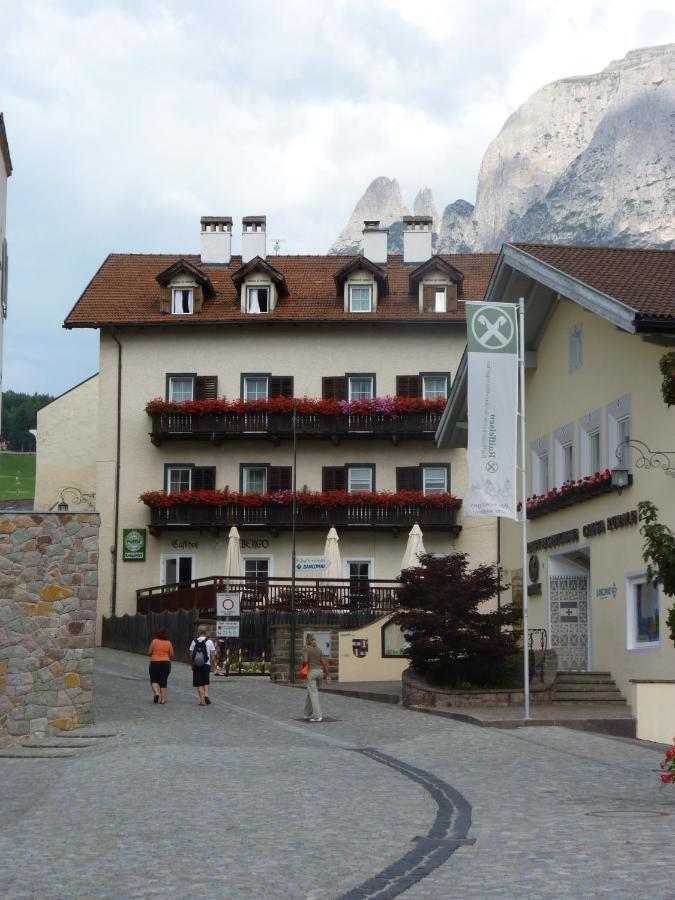 Gasthof Albergo Kreuzwirt Фие Экстерьер фото